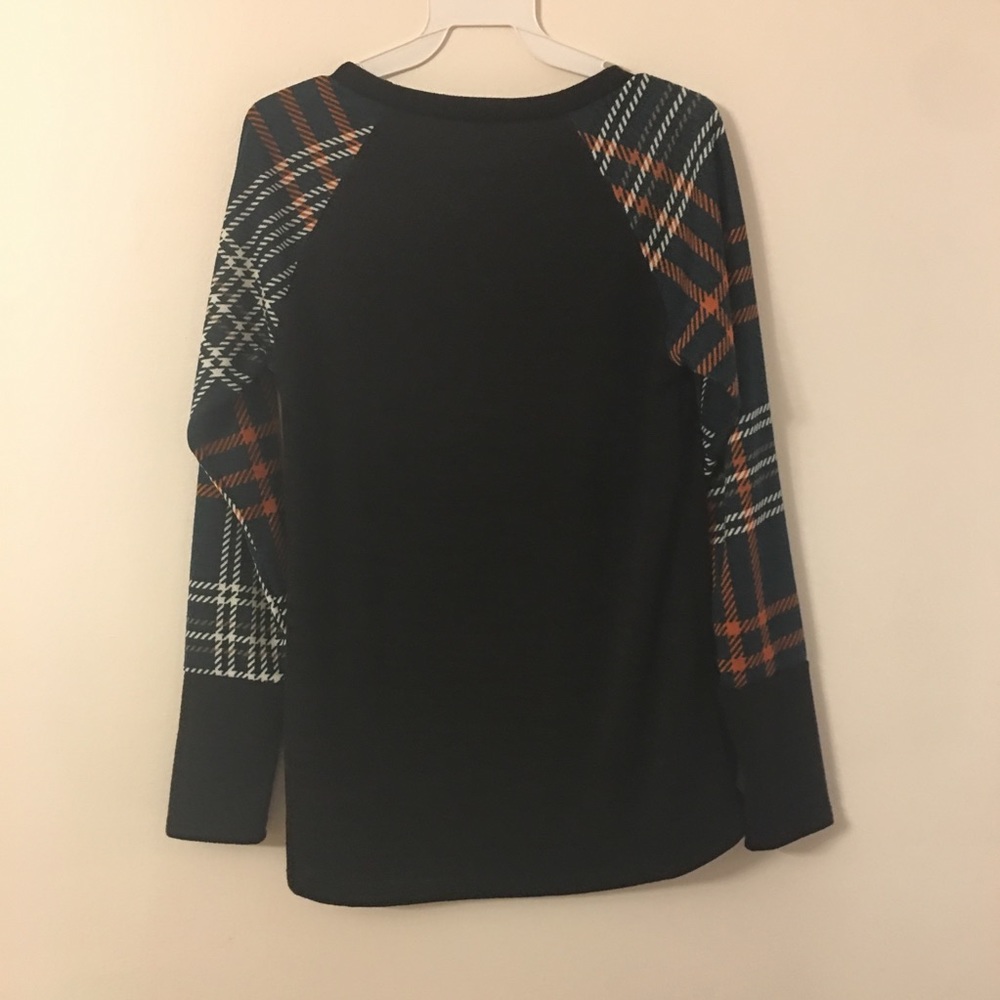 Black Top With Teen Plaid Contrast - Picture 3 of 6